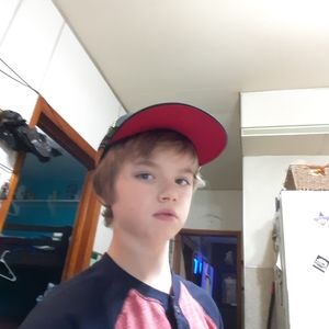 Meet your Posher, Devin